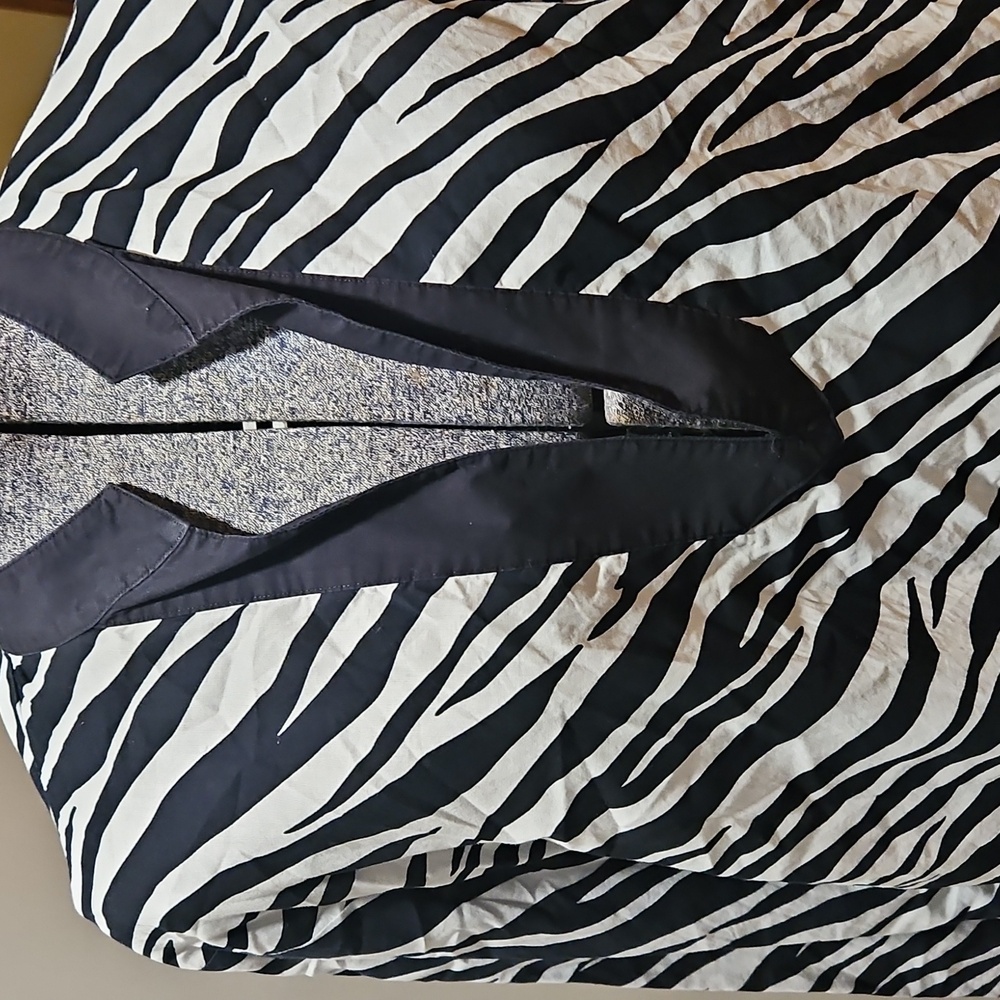 Jones New York Zebra Cotton Blouse - Picture 2 of 8